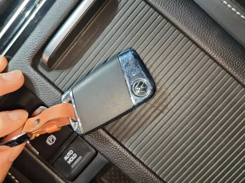 Volkswagen Magotan 2022 из CN, фото 5