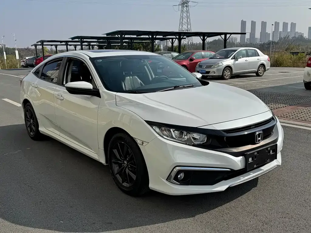 Honda Civic 2021 из CN, фото 2