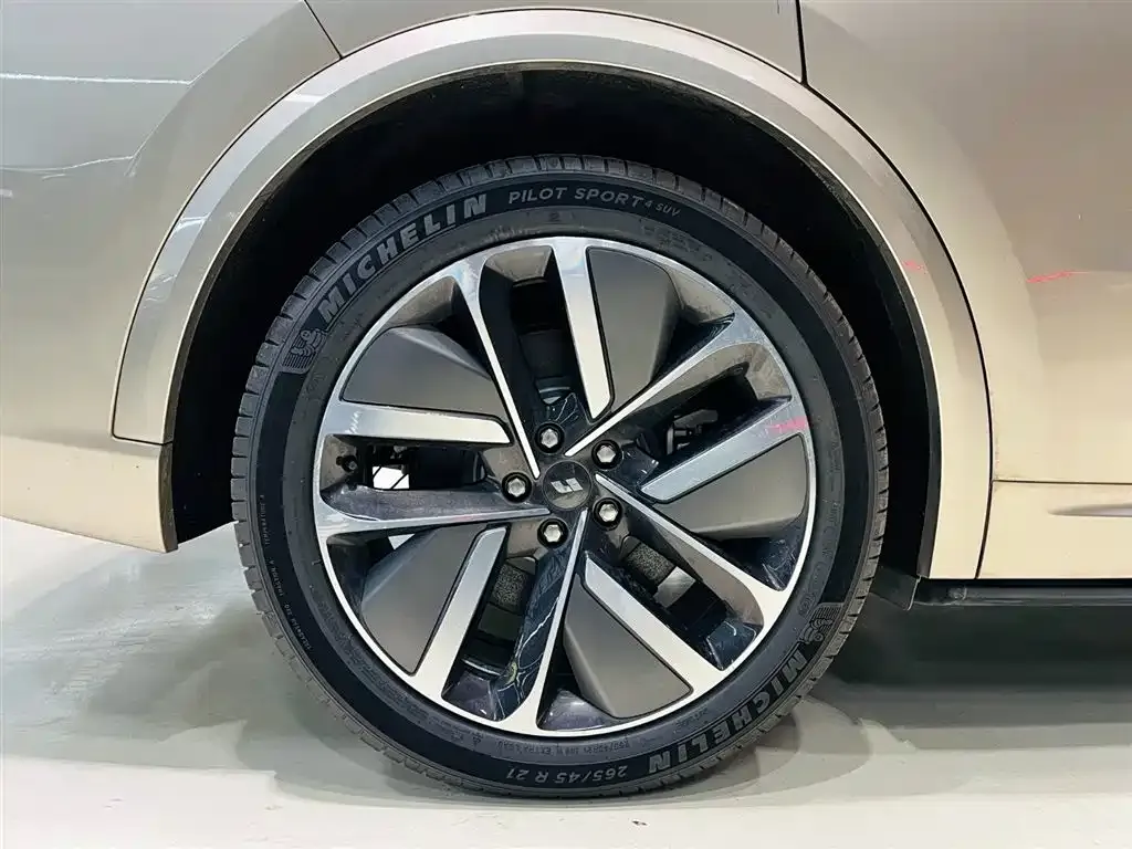 Li Auto L9 2024 из CN, фото 7