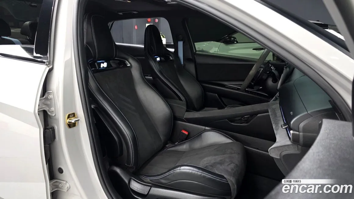 Hyundai AVANTE 2023 из KR, фото 10