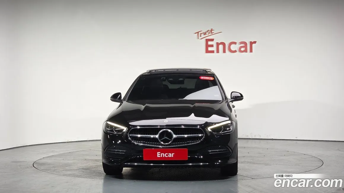 Mercedes-Benz C-Class 2023 из KR, фото 2