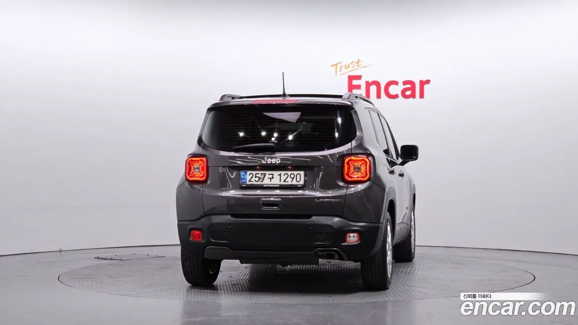 Jeep Renegade 2021 из KR, фото 4