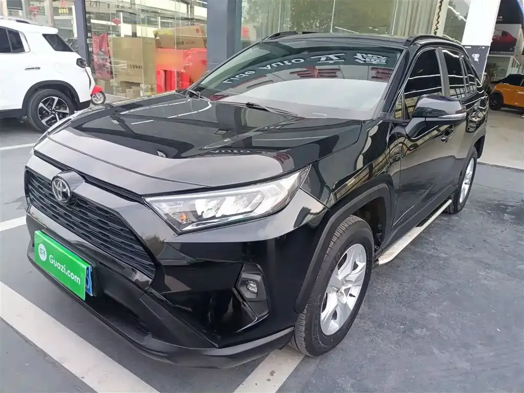 Toyota RAV4 2023 из CN, фото 9