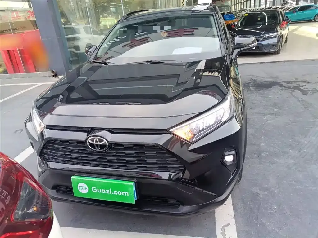 Toyota RAV4 2023 из CN, фото 4