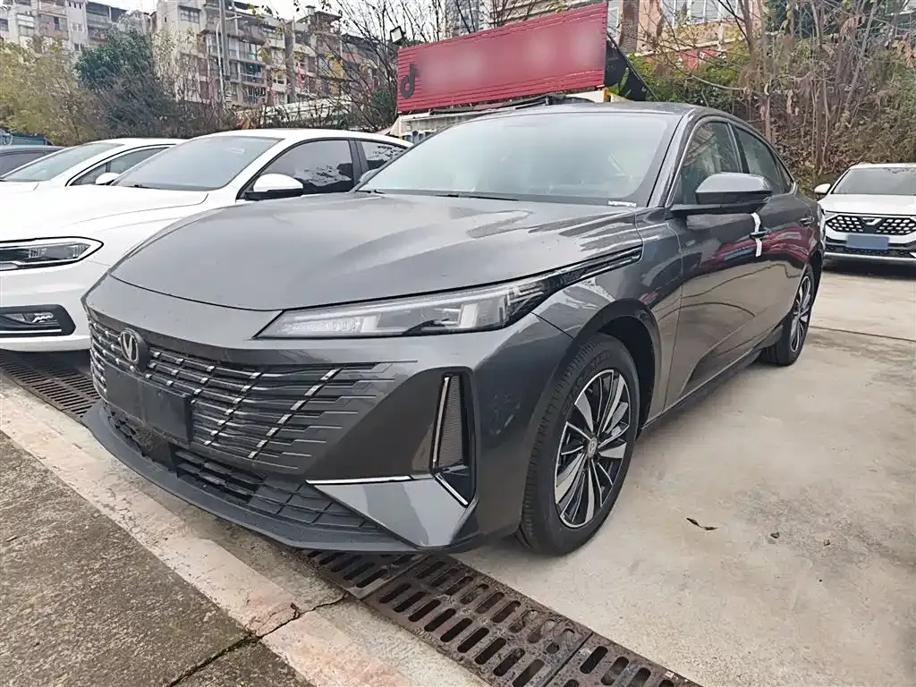 Changan Eado PHEV 2026 из CN, фото 1