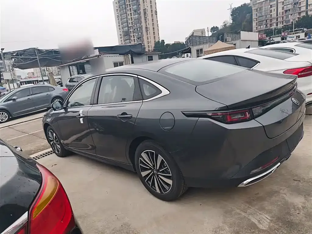 Changan Eado PHEV 2026 из CN, фото 9
