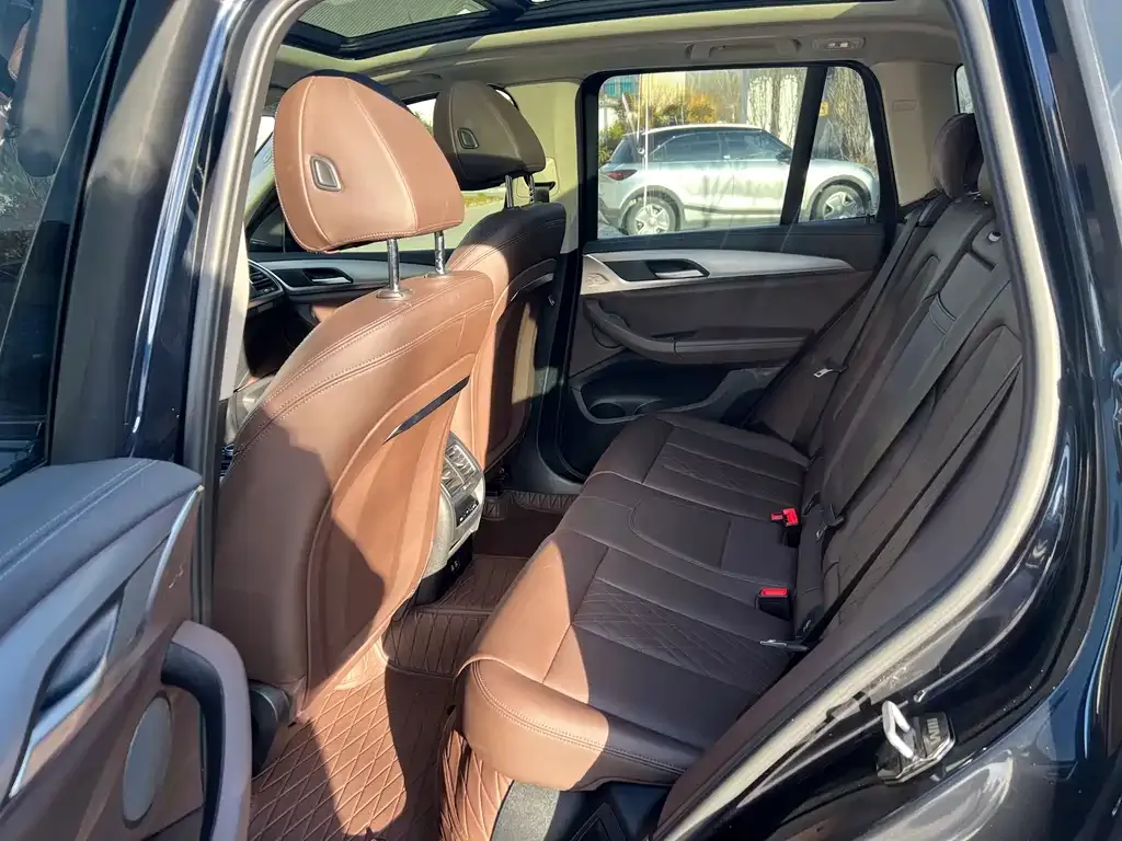 BMW iX3 2023 из CN, фото 3