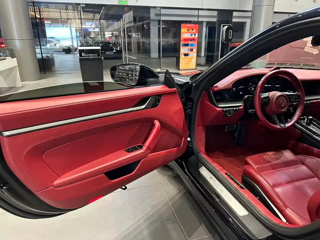 Porsche 911 2023 из CN, фото 6