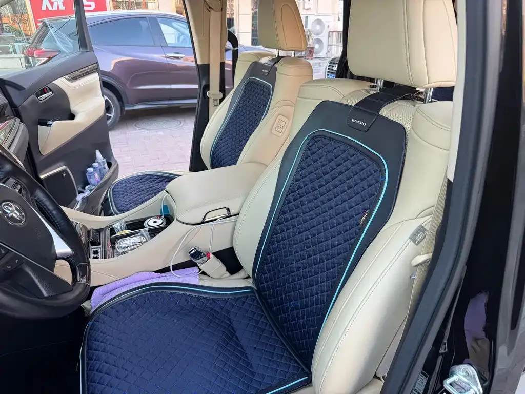Toyota Alphard 2023 из CN, фото 9