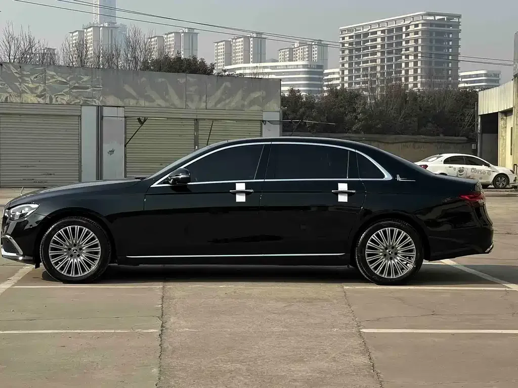 Mercedes-Benz E-Class 2023 из CN, фото 2