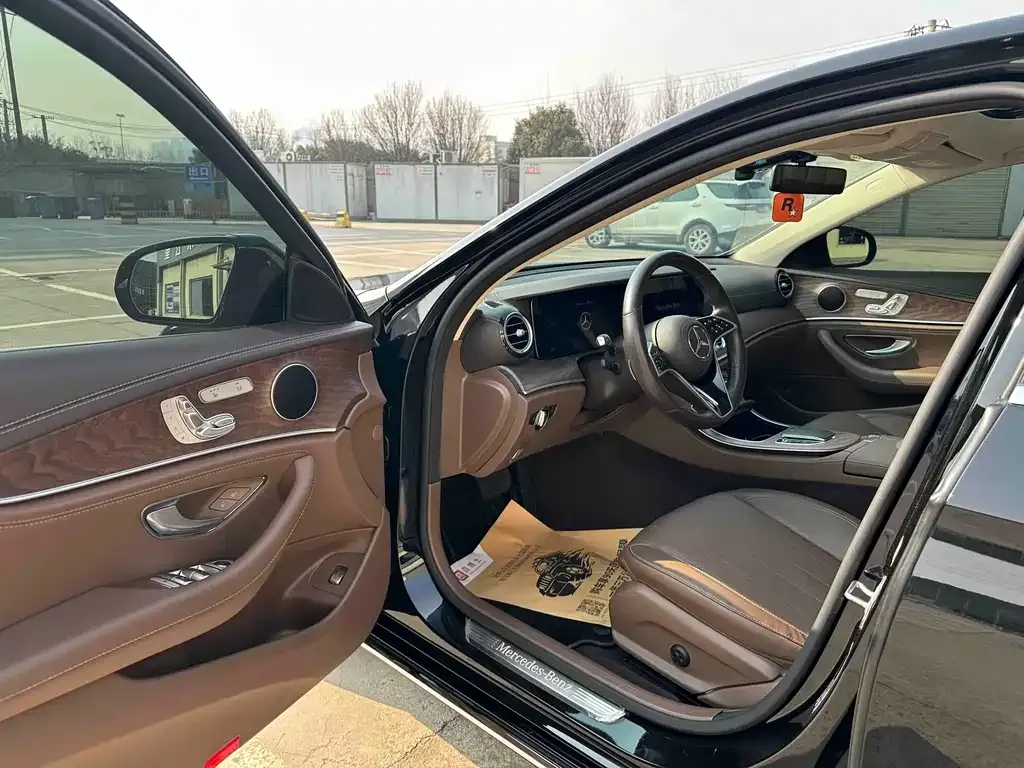 Mercedes-Benz E-Class 2023 из CN, фото 9