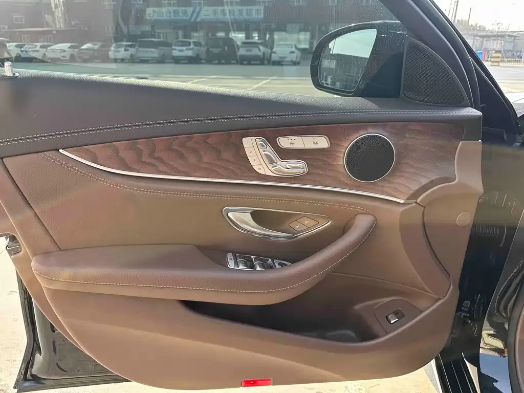 Mercedes-Benz E-Class 2023 из CN, фото 10