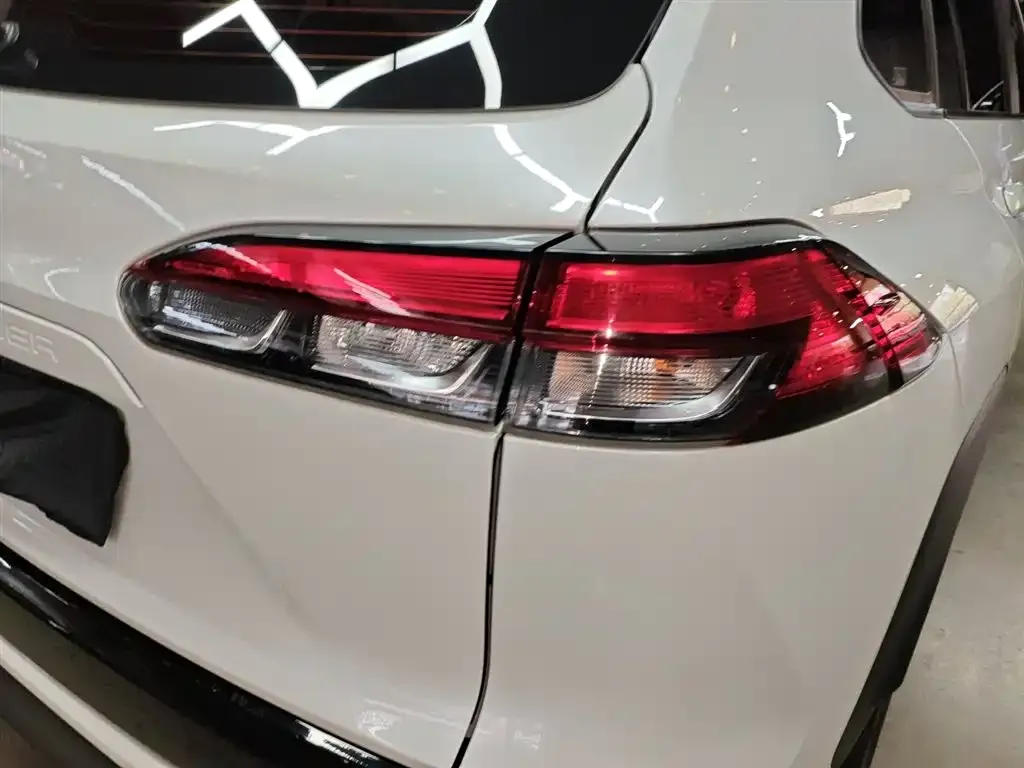 Toyota Frontlander 2023 из CN, фото 8