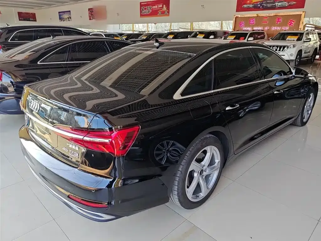 Audi A6L 2024 из CN, фото 10