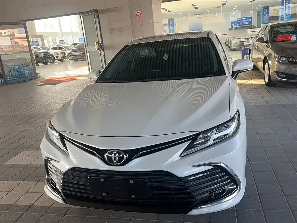 Toyota Camry 2023 из CN, фото 10