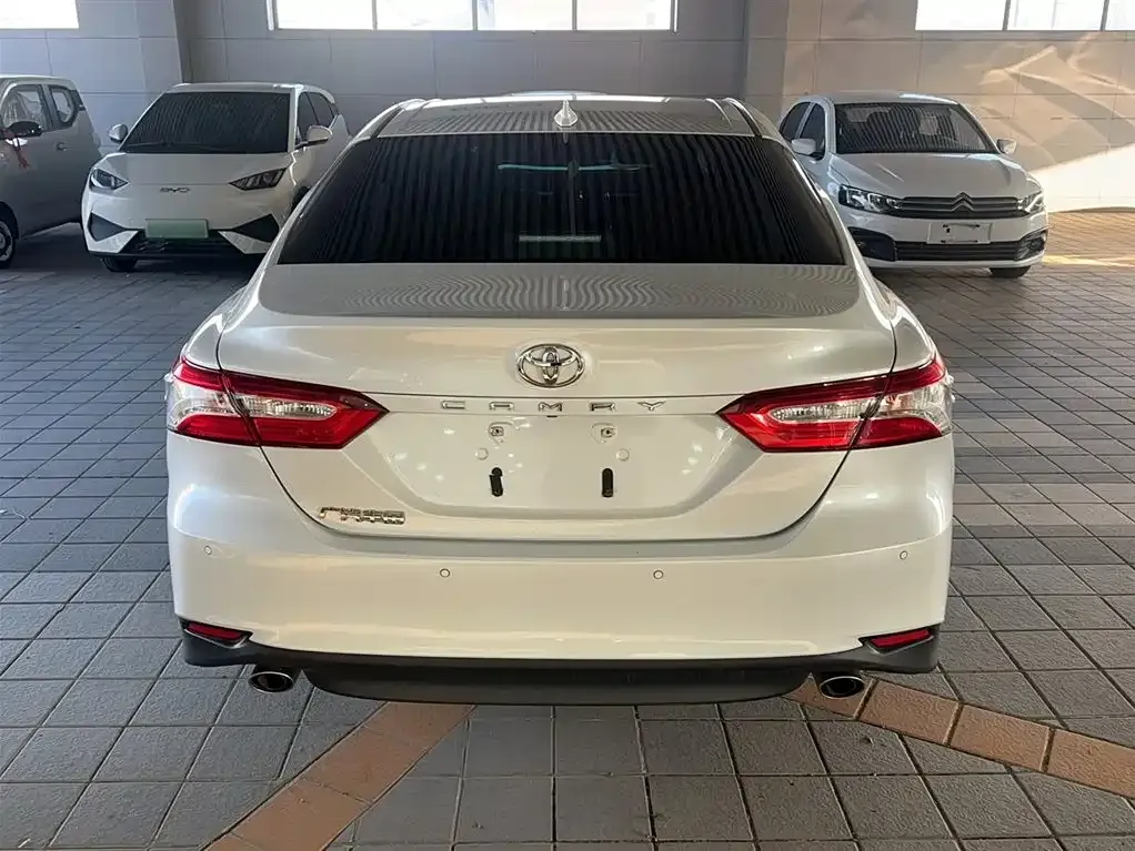 Toyota Camry 2023 из CN, фото 6