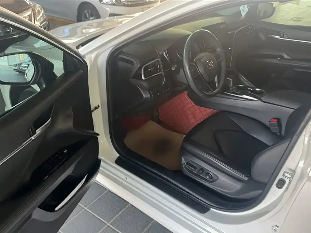 Toyota Camry 2023 из CN, фото 3