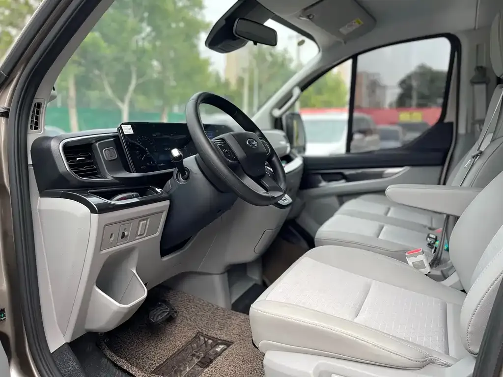 Ford Transit 2023 из CN, фото 6