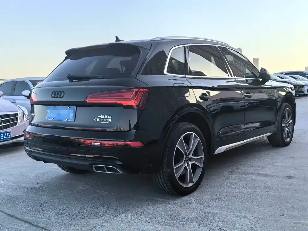 Audi Q5L 2021 из CN, фото 7