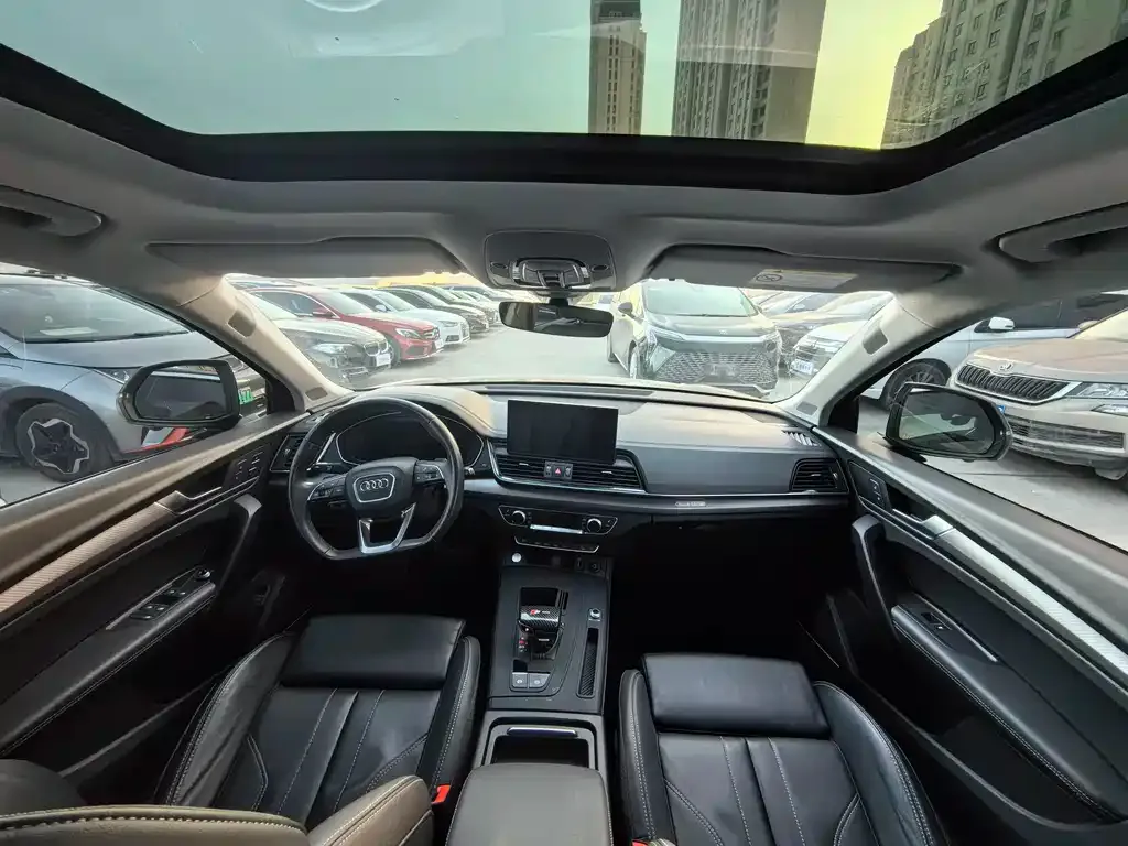 Audi Q5L 2021 из CN, фото 4