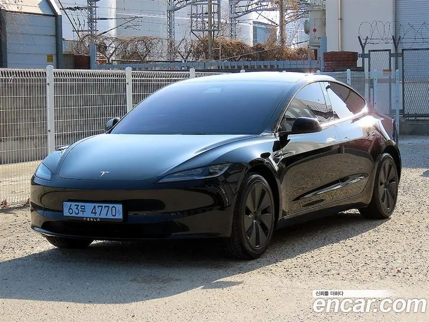 Tesla Model 3 — фото 5