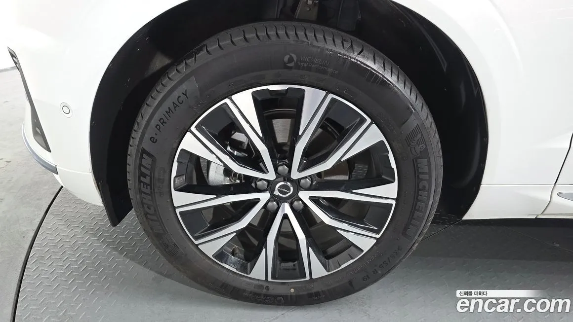 Volvo XC60 2025 из KR, фото 7