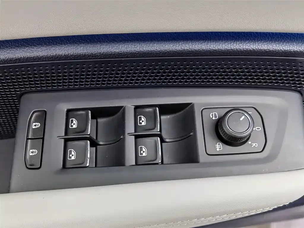 [object Object] Passat 2025 из CN, фото 9