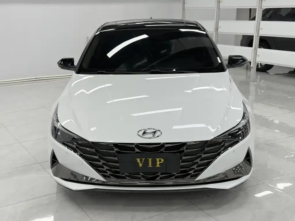 Hyundai Elantra — фото 9