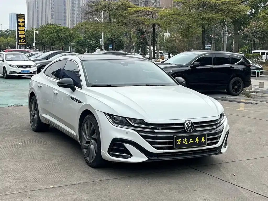 Volkswagen CC 2022 из CN, фото 8