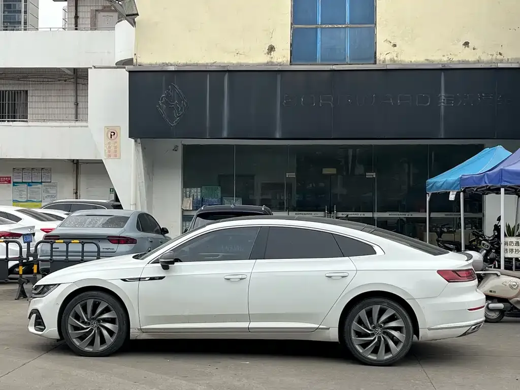 Volkswagen CC 2022 из CN, фото 6