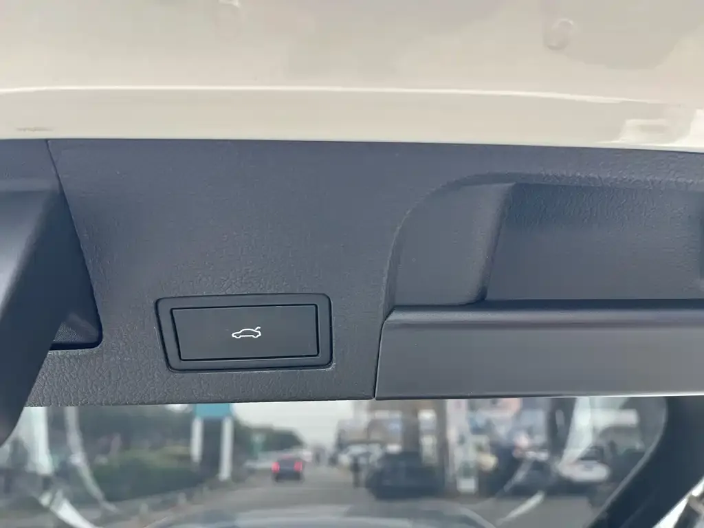 Volkswagen CC 2022 из CN, фото 2