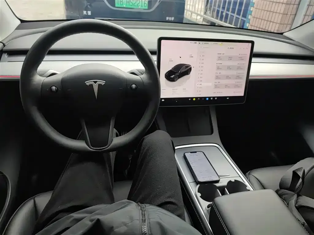 Tesla Model Y 2023 из CN, фото 2