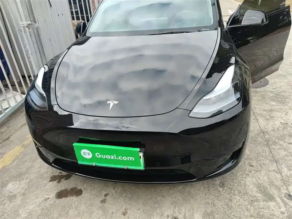Tesla Model Y 2023 из CN, фото 4