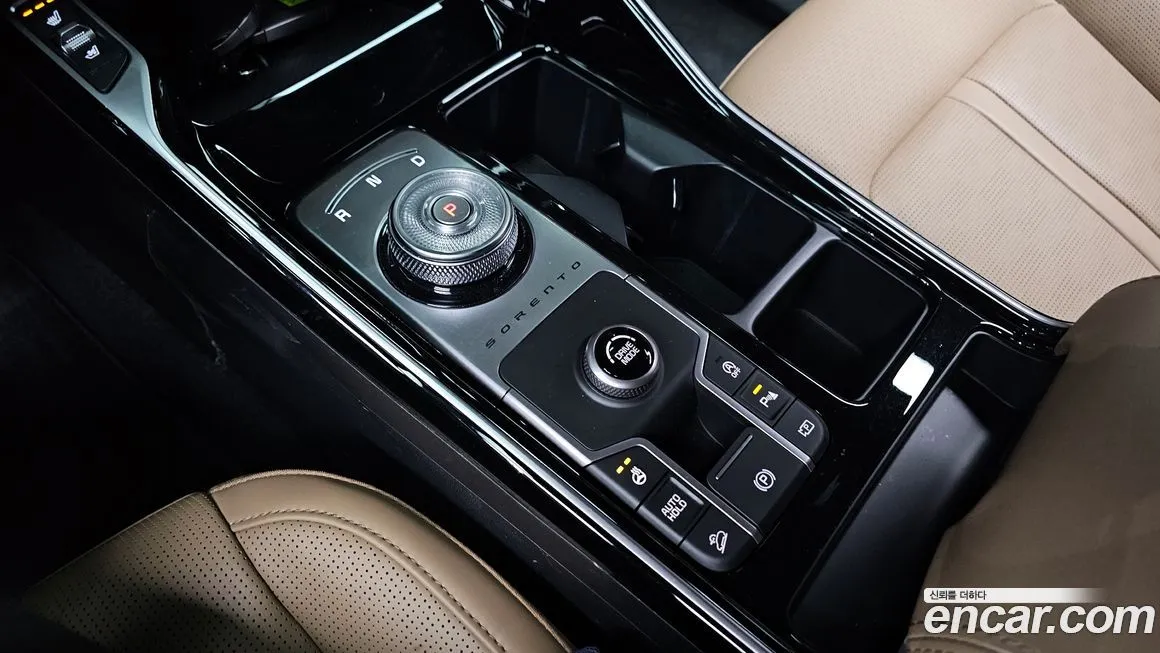 Kia Sorento — фото 10