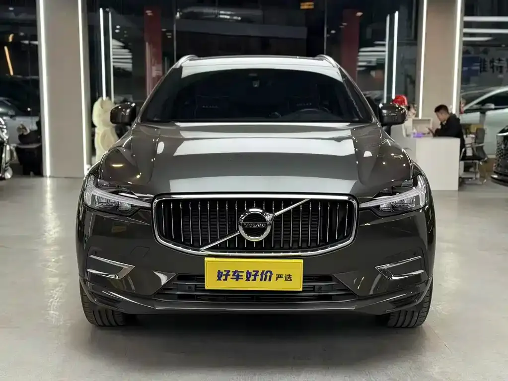 Volvo XC60 2021 из CN, фото 2