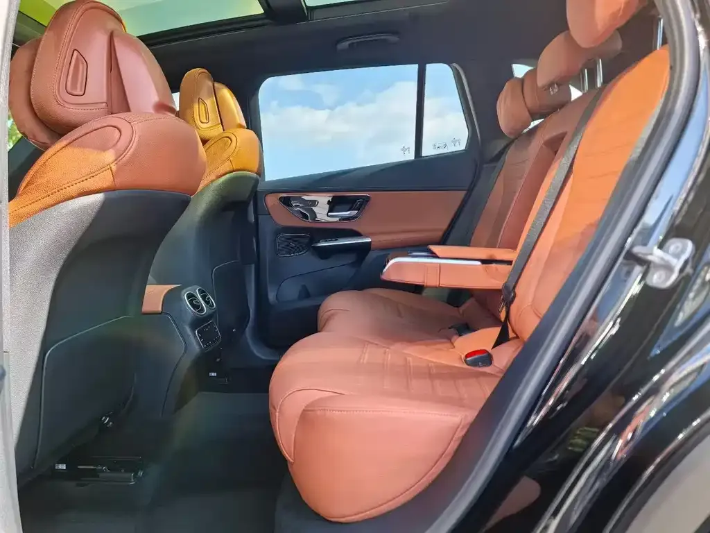 Mercedes-Benz GLC 2023 из CN, фото 3