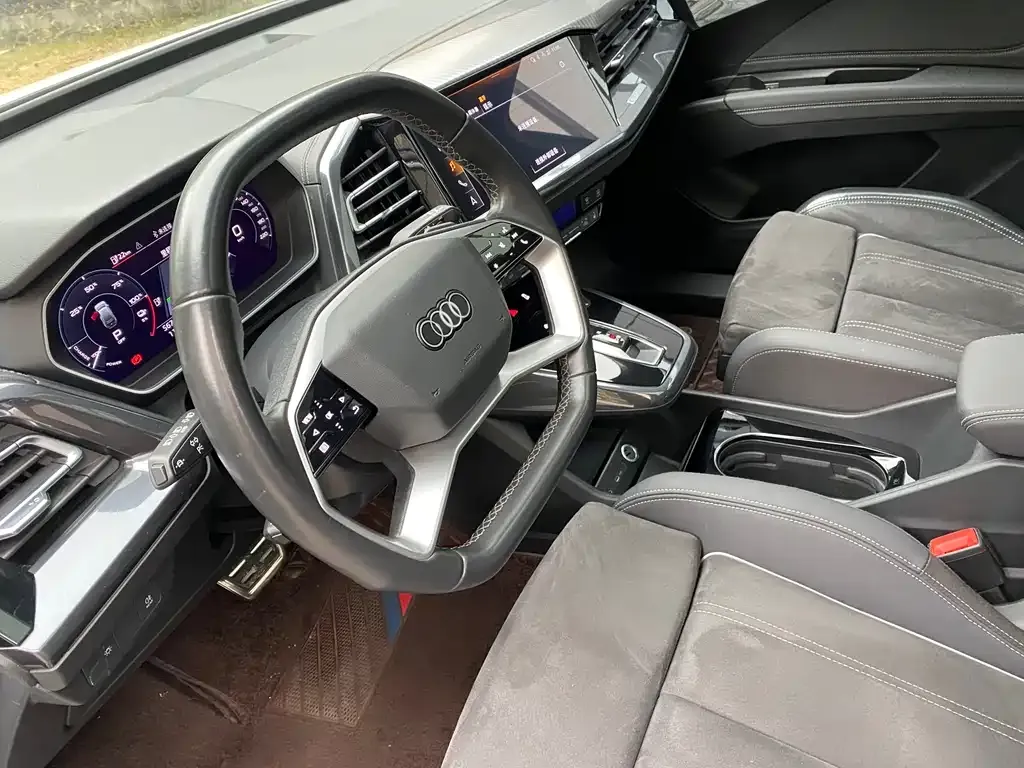 Audi Q4 e-tron 2023 из CN, фото 4