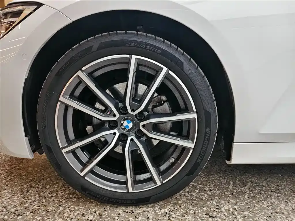 BMW 3 Series — фото 10