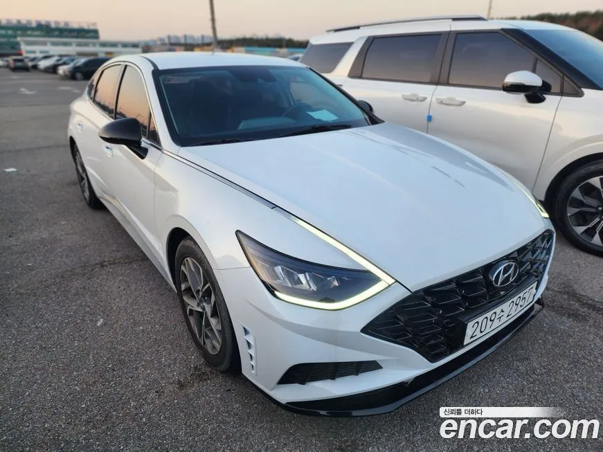 Hyundai Sonata 2022 из KR, фото 2