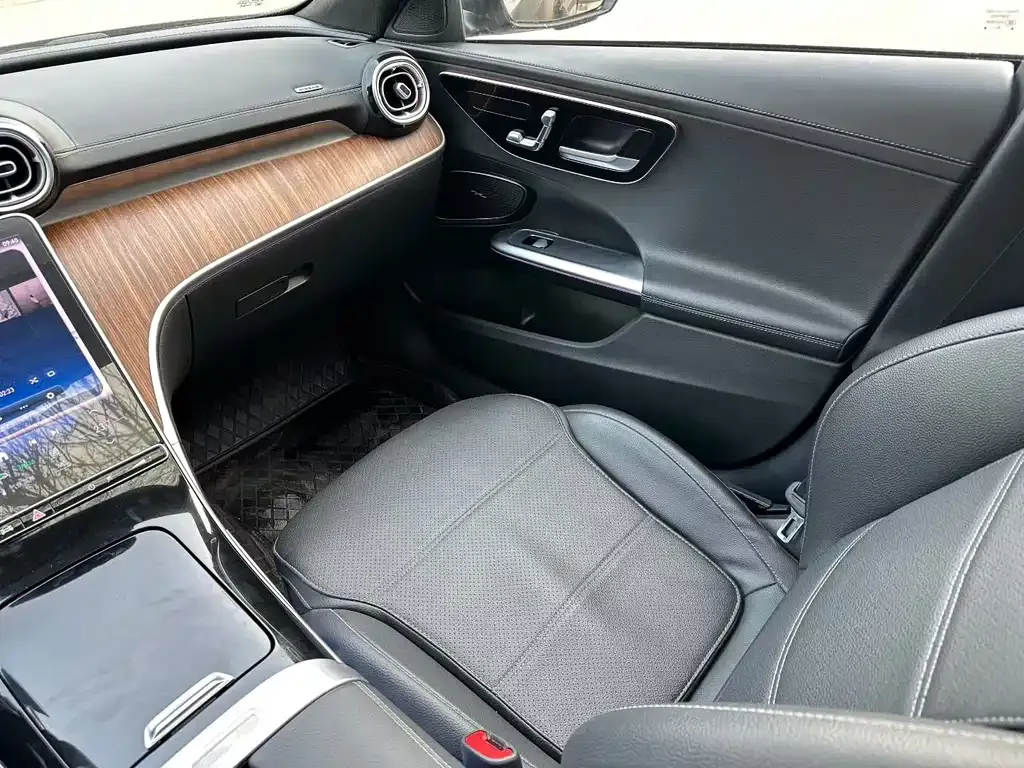 Mercedes-Benz C-Class 2023 из CN, фото 4