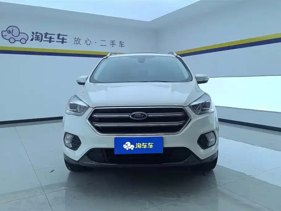 Ford Kuga 2021 из CN, фото 2