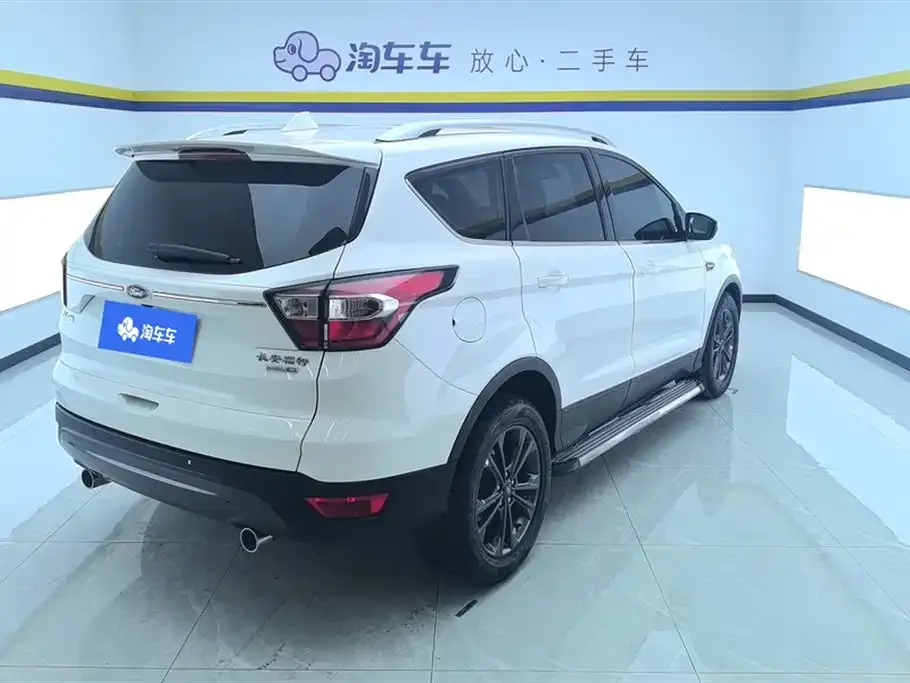 Ford Kuga 2021 из CN, фото 3