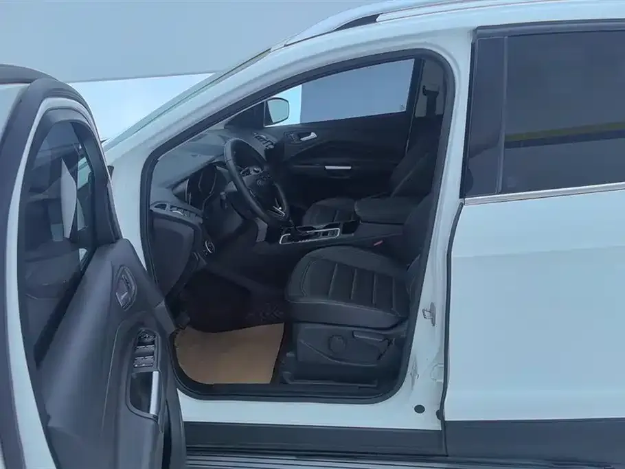 Ford Kuga 2021 из CN, фото 9