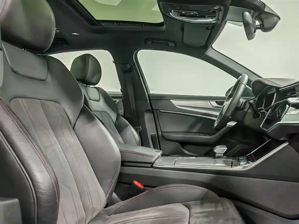Audi A6L 2024 из CN, фото 6