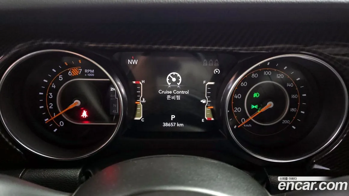 Jeep Wrangler 2023 из KR, фото 7