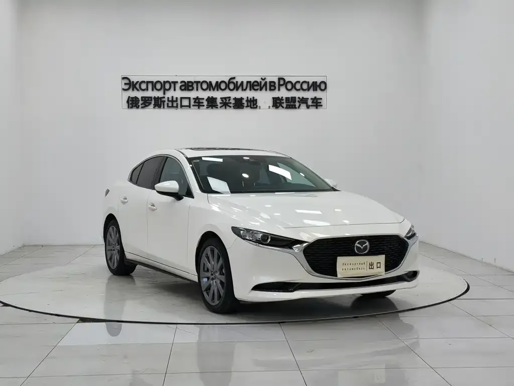 Mazda 3 Axela — фото 1