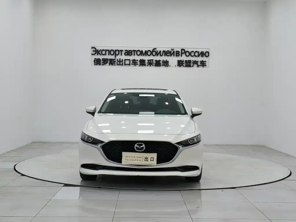 Mazda 3 Axela — фото 10