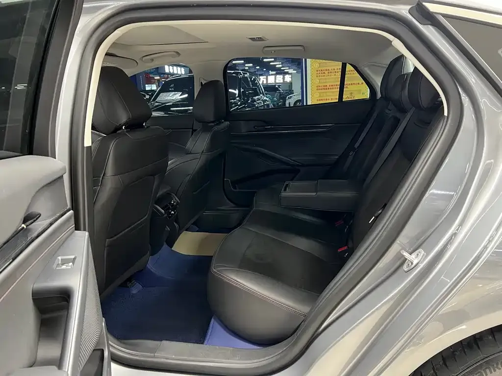 Ford Mondeo 2024 из CN, фото 2