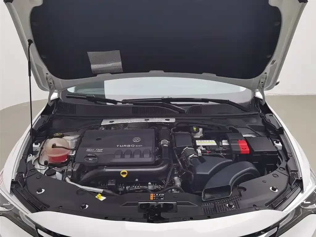 Buick Verano 2025 из CN, фото 8