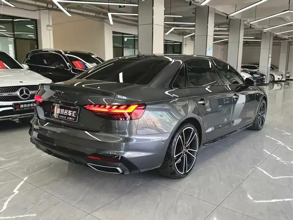 Audi A4L 2024 из CN, фото 7